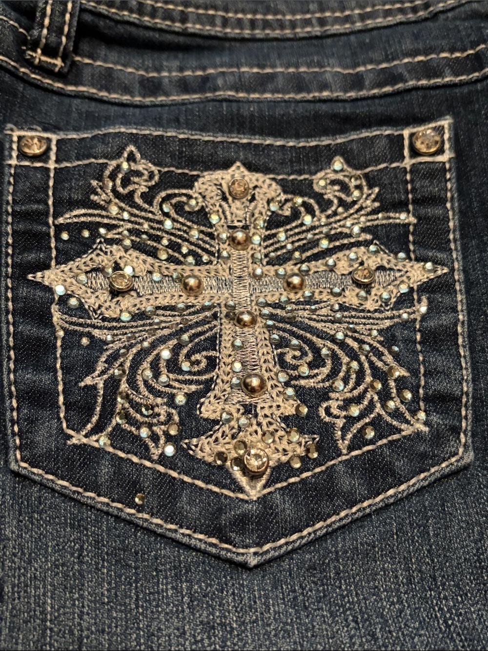 Earl Jean Denim Skirt Rhinestone Cross Pocket Detail - Picture 5 of 6